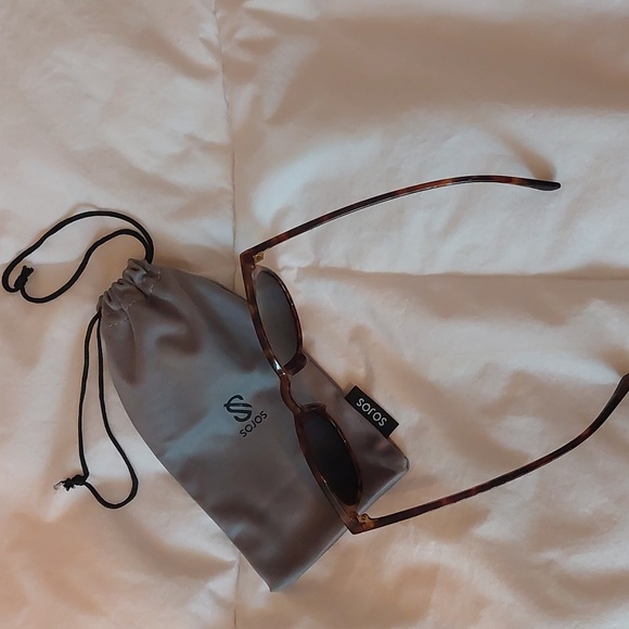 *******SOLD*******Sojos Tortoise Sunglasses - Picture 3 of 4